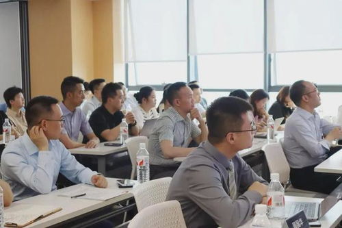 常铮受重庆市律协邀请参与刑事诉讼法修改与辩护制度完善专题沙龙