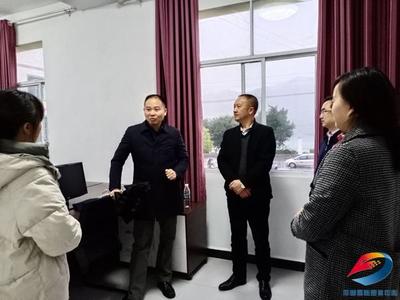 新时代文明实践“六讲”志愿服务活动走进三建乡